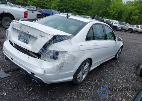 2014 Mercedes-Benz C 300 Luxury 4Matic/Sport 4Matic from USA, damaged, VIN WDDGF8AB4ER324282